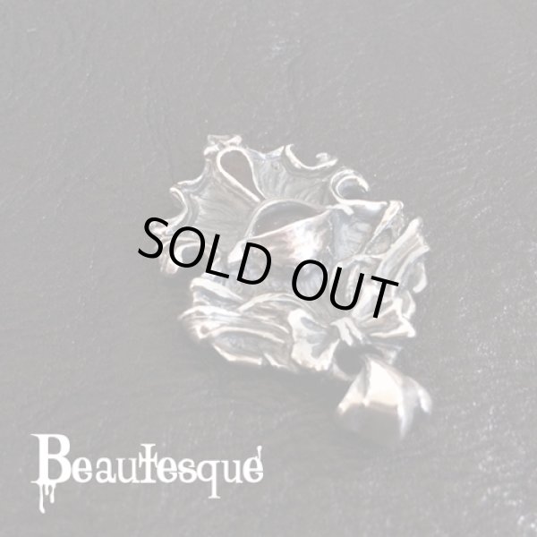 義眼のティアドロップシルバーペンダント｜ビュウテスク