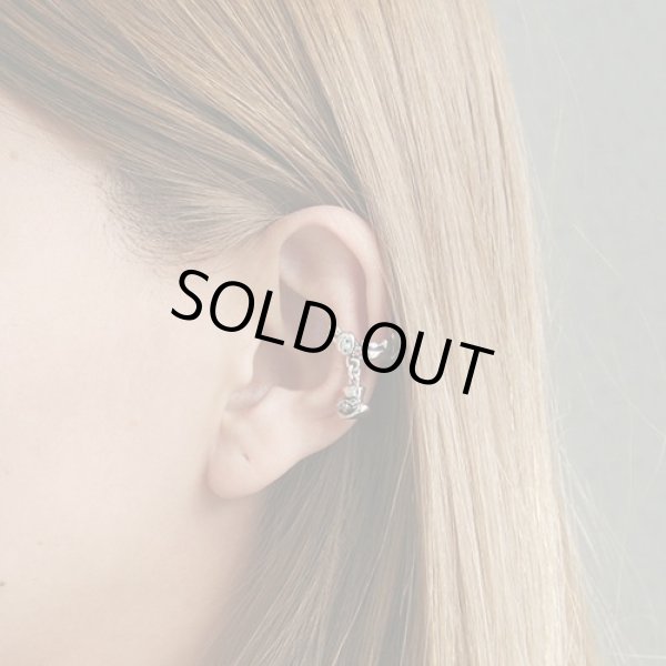 ペローナ「帽子」イヤーカフ