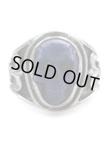 画像: リーダウニー/スカルプテッドスカルリング（ラピスラズリ）｜Lee Downey