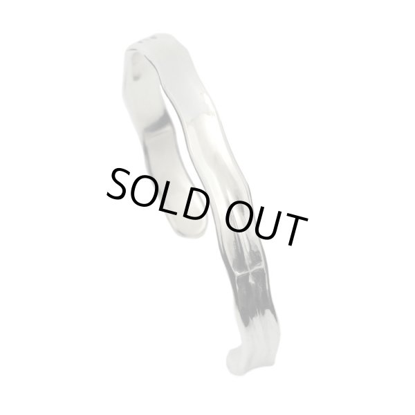 シンプルでお洒落なシルバーバングル｜cooldust