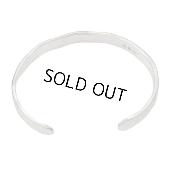 シンプルでお洒落なシルバーバングル｜cooldust