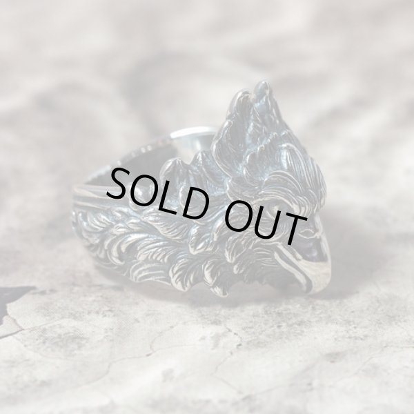 グリフィンのシルバーリング。鷲と獅子の身体を併せ持つ伝説の生物｜Guardia/ガルディア