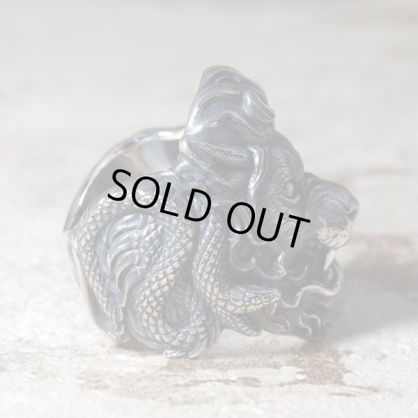 魔獣キメラのシルバーリング｜ライオン、山羊、蛇の複合魔獣