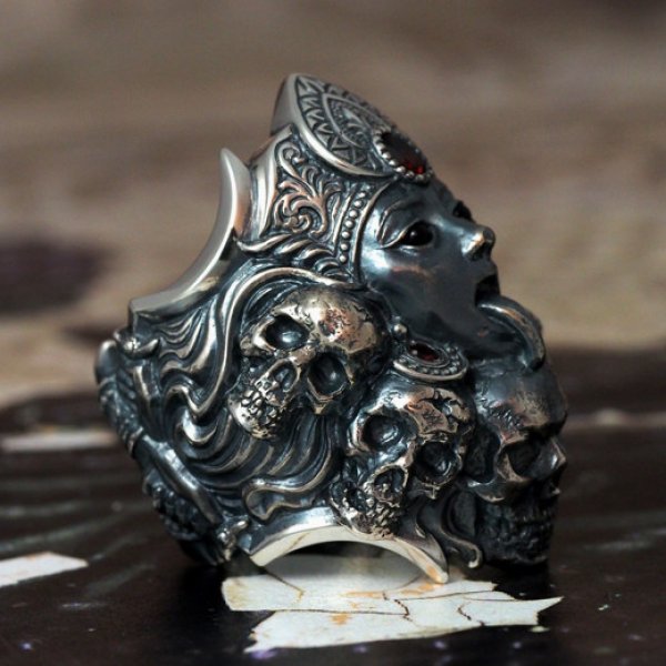 悪鬼を喰らう黒き女神カーリーのシルバーリング｜Guardia/ガルディア