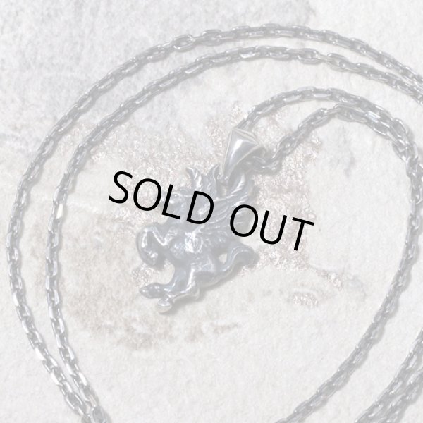 ペガサスの小振りなシルバーペンダント｜Guardia/ガルディア