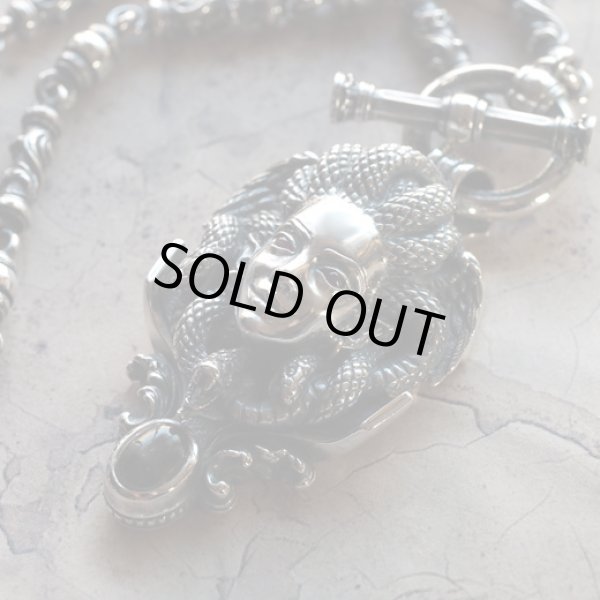 メデューサのシルバーネックレス｜Guardia/ガルディア