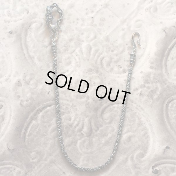 ガルディアのシルバーウォレットチェーン。月桂樹に身を変えた女性ダフネをモチーフとした作品