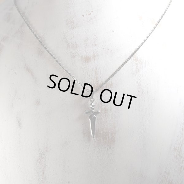 シンプルなダガーペンダント｜Guardia/ガルディア