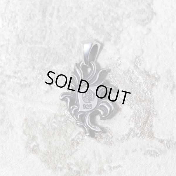 ペガサスの小振りなシルバーペンダント｜Guardia/ガルディア