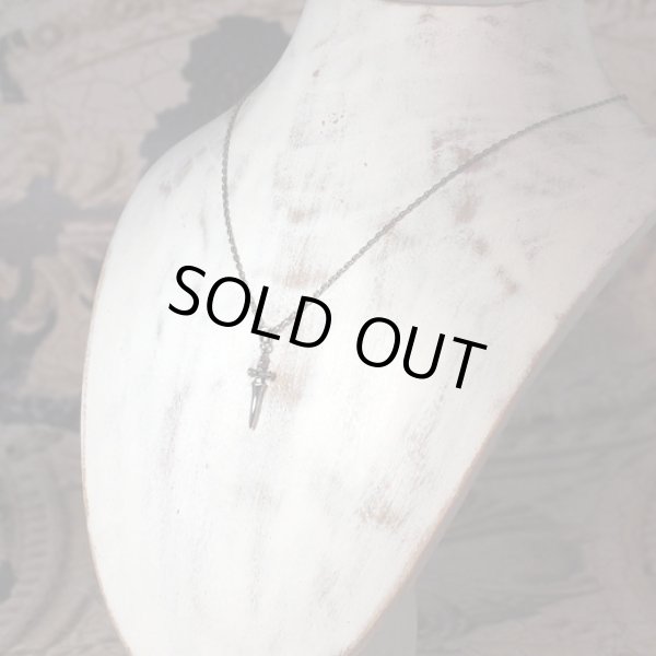 シンプルなダガーペンダント｜Guardia/ガルディア