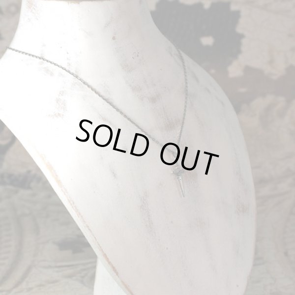 シンプルなダガーペンダント｜Guardia/ガルディア