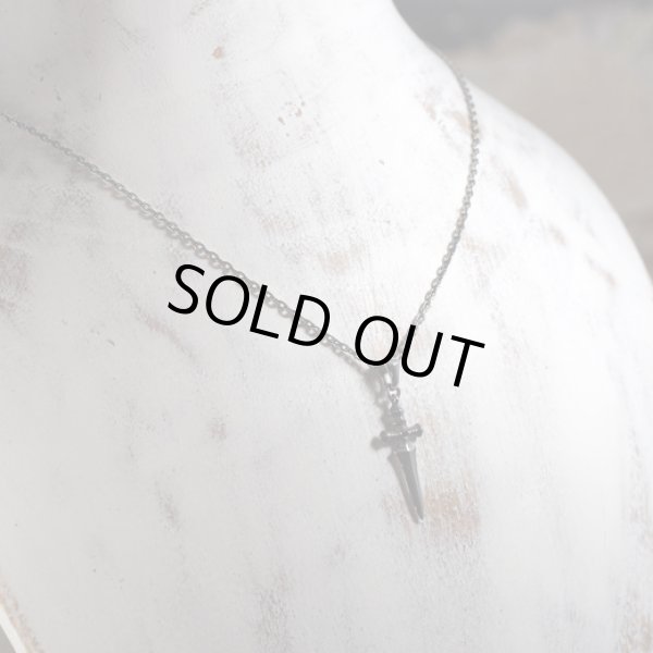 シンプルなダガーペンダント｜Guardia/ガルディア