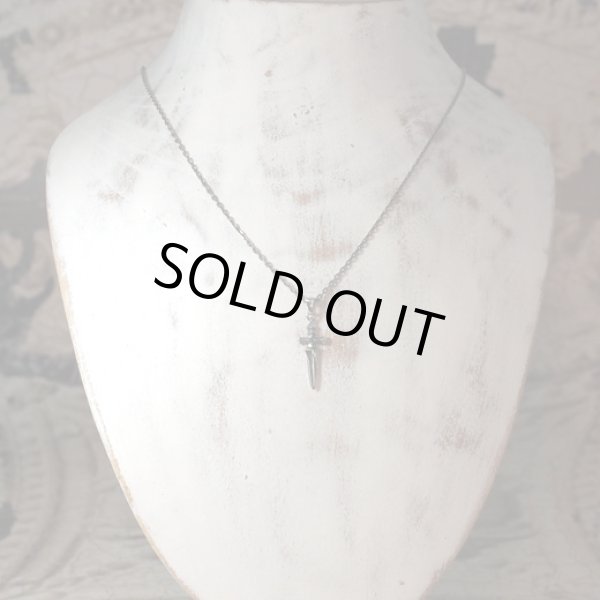 シンプルなダガーペンダント｜Guardia/ガルディア