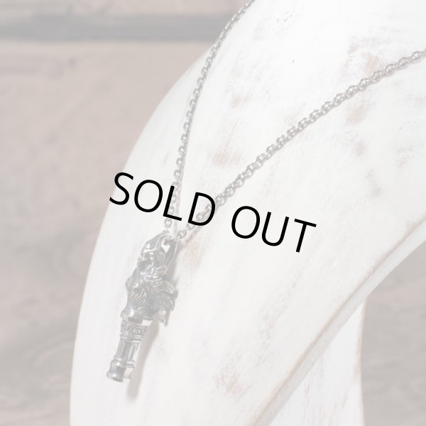 セイレーンのシルバーペンダント。美しい歌声で船乗りを惑わせる魔物｜Guardia/ガルディア