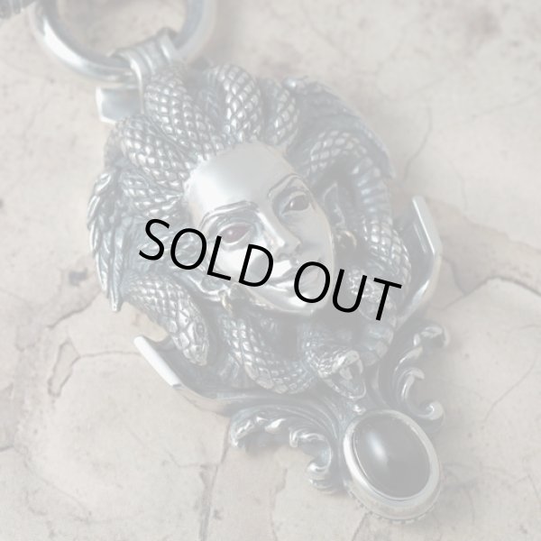 メデューサのシルバーネックレス｜Guardia/ガルディア