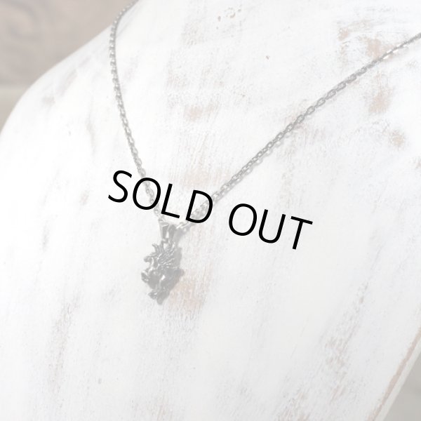 ペガサスの小振りなシルバーペンダント｜Guardia/ガルディア