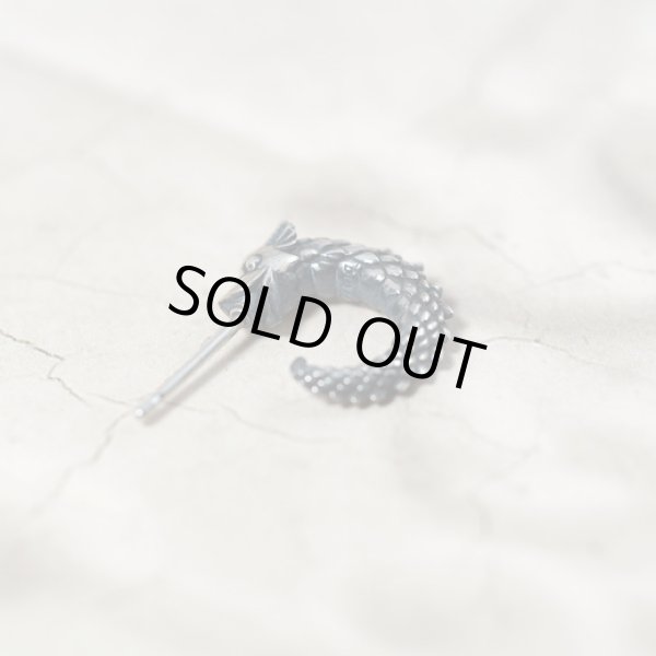 ベビーウロボロスのシルバーピアス｜Guardia/ガルディア