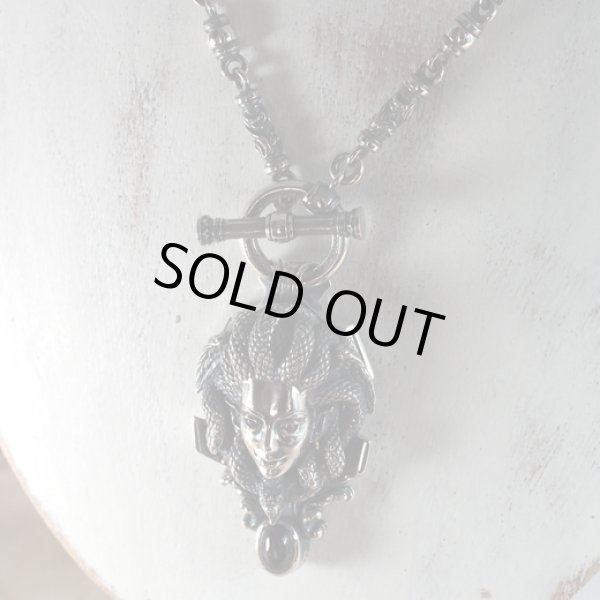 メデューサのシルバーネックレス｜Guardia/ガルディア