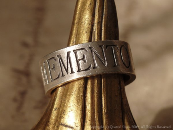 [メッセージリング]メメント・モリ リング（シルバー）/Quetzal（ケツァール）