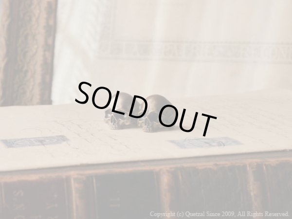 [スカルリング]ピンキータナトスリング（ブラス）/Quetzal（ケツァール）