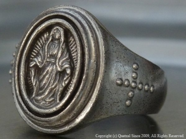 スモールマリアオーバルリング(シルバーver.)/Quetzal(ケツァール)