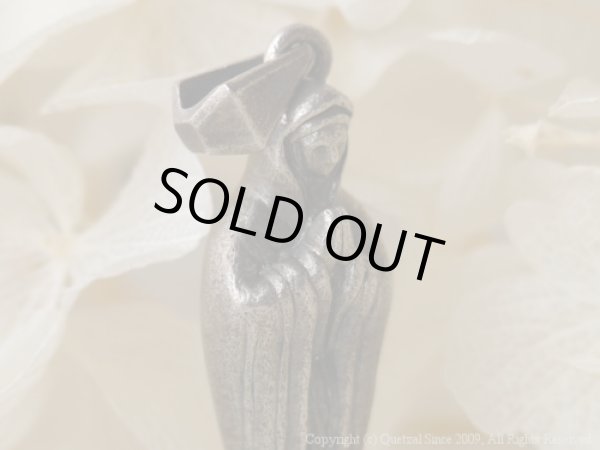 [マリア/祈り]プレイングペンダント（シルバー）/Quetzal（ケツァール）