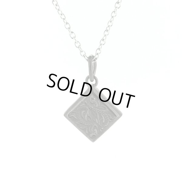 ハワイアンエングレイブ スクエアネックレス / Jellyfish Factory