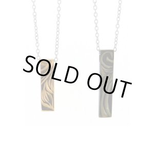 画像: [ペアネックレス]ハワイアンエングレイブ バーネックレス（ブラック&ピンクゴールド） / Jellyfish Factory