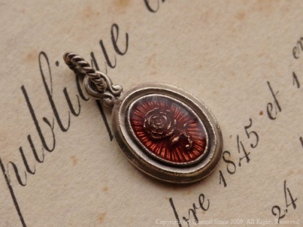 ローズオーバルペンダント（レジン&シルバー）/Quetzal（ケツァール）