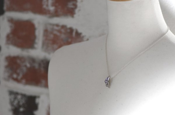 片羽の誕生石ペンダント｜FUNKOUTS-ageha【ファンクアウツ-アゲハ】