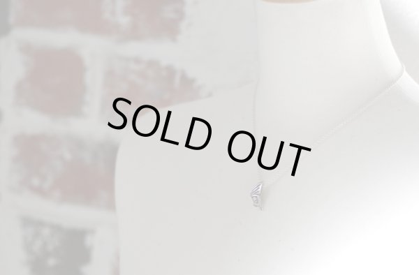 片羽の誕生石ペンダント｜FUNKOUTS-ageha【ファンクアウツ-アゲハ】