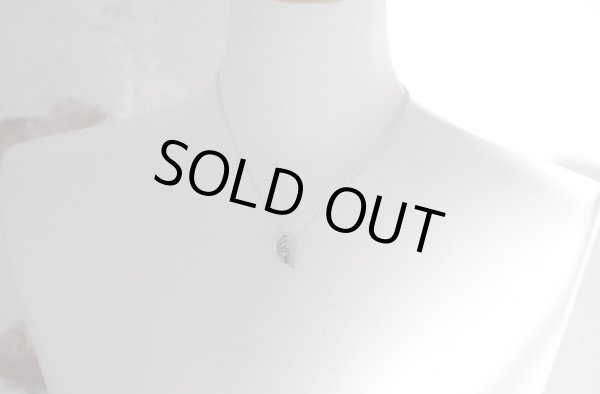 片羽の誕生石ペンダント｜FUNKOUTS-ageha【ファンクアウツ-アゲハ】