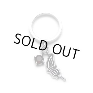 画像: アゲハ/片羽と宝石 蝶のチャームリング｜FUNKOUTS-ageha