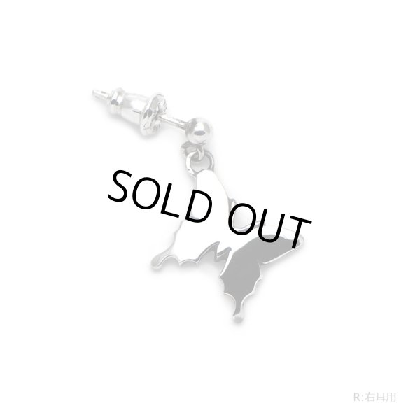 輝く蝶のシンプルピアス　蝶のアクセサリーageha（アゲハ）