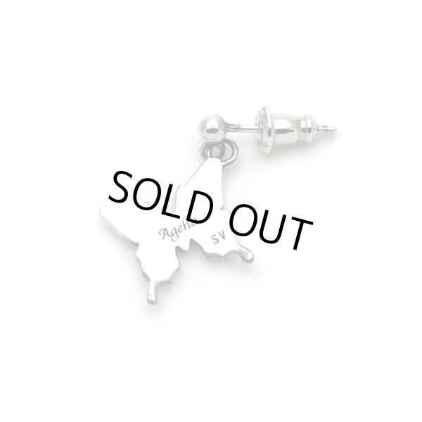 輝く蝶のシンプルピアス　蝶のアクセサリーageha（アゲハ）