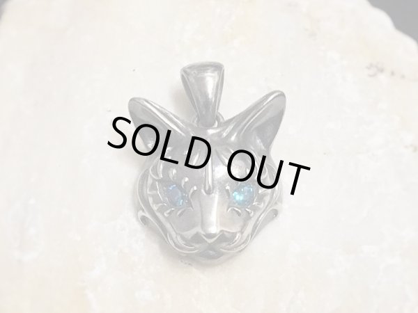 【ネコ 猫ネックレス】Cait Sith has Blue CZ Eyes｜gush（ガッシュ）