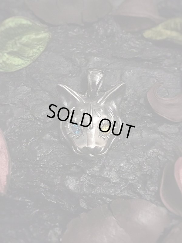 【ネコ 猫ネックレス】Cait Sith has Odd Eyes｜gush（ガッシュ）