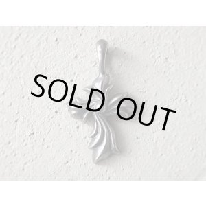 画像: ガッシュ/【クロス シルバーネックレス】Arabesque Cross（small）｜gush