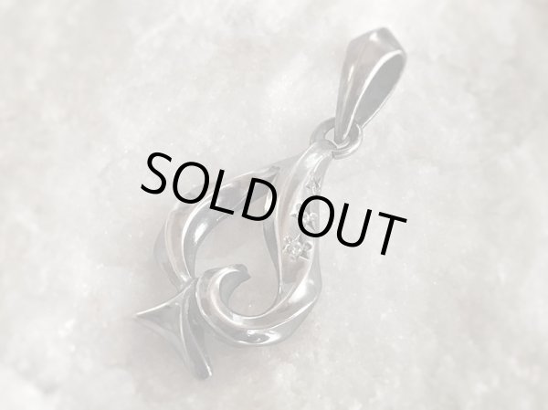 【スペード ネックレス】Twisted Spade（Stone Setting Style / CZ）｜gush（ガッシュ）