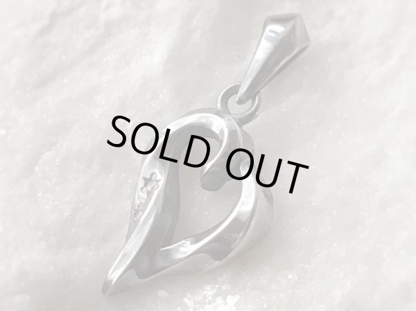 【ハート ネックレス】Twisted Heart（Stone Setting Style / CZ）｜gush（ガッシュ）