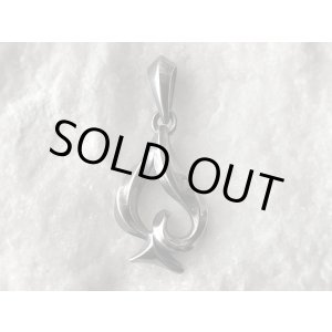 画像: ガッシュ/【スペード シルバーネックレス】Twisted Spade｜gush