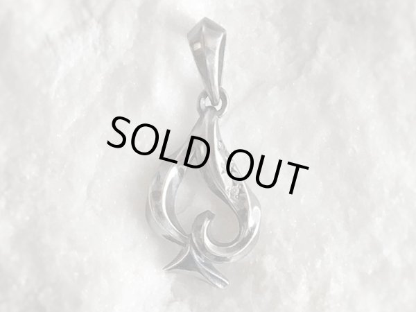 【スペード ネックレス】Twisted Spade（Stone Setting Style / CZ）｜gush（ガッシュ）