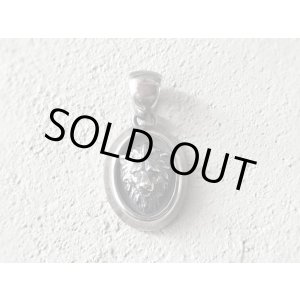 画像: ガッシュ/【ライオン シルバーネックレス】Lion in Oval｜gush