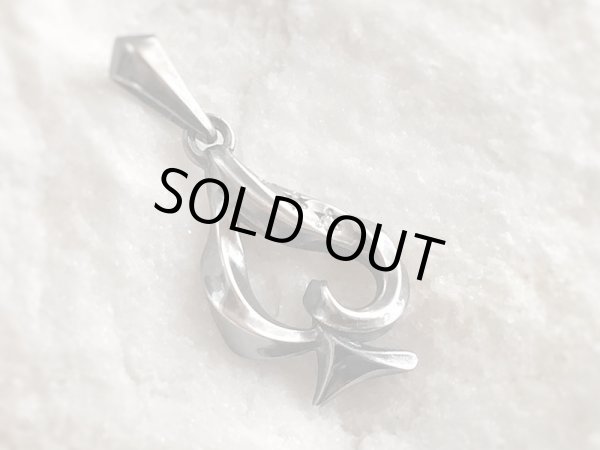 【スペード ネックレス】Twisted Spade（Stone Setting Style / CZ）｜gush（ガッシュ）