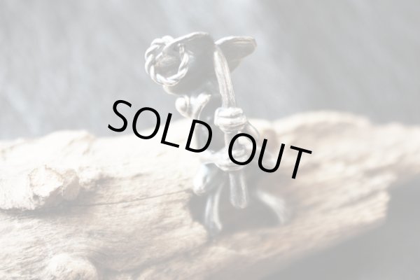 【シルバー キーホルダー】カエルのキーホルダー｜gush（ガッシュ）