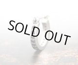 画像: アクアシルバー/ブラック シルバーフープピアス