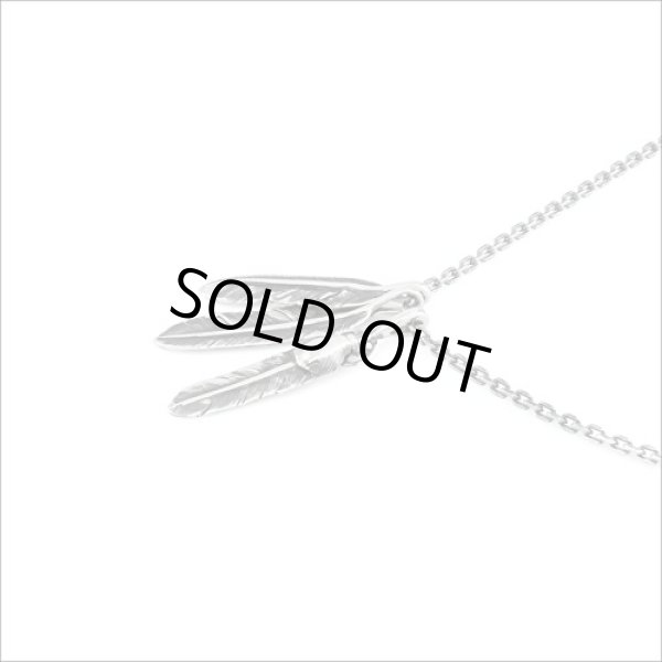 トリプルフェザーペンダント/ Artemis Classic/アルテミスクラシック