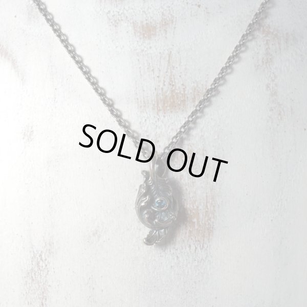 [フェザーネックレス] Musa（ムーサ）｜Guardia/ガルディア