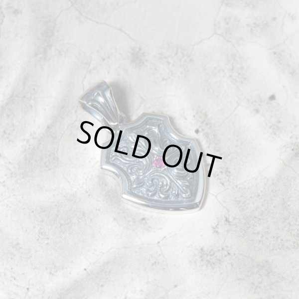 [クロスエンブレム ネックレス] Crossed Acanthus（クロストアカンサス）｜Guardia/ガルディア