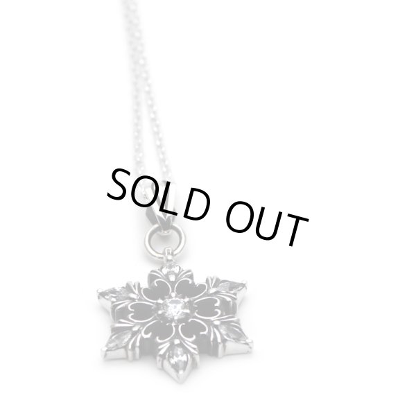 [雪の結晶 シルバーネックレス] snow crystal pendant / cooldust